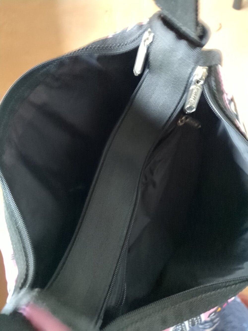 LeSportSac 6 Zippered Compartments - Picture 7 of 15